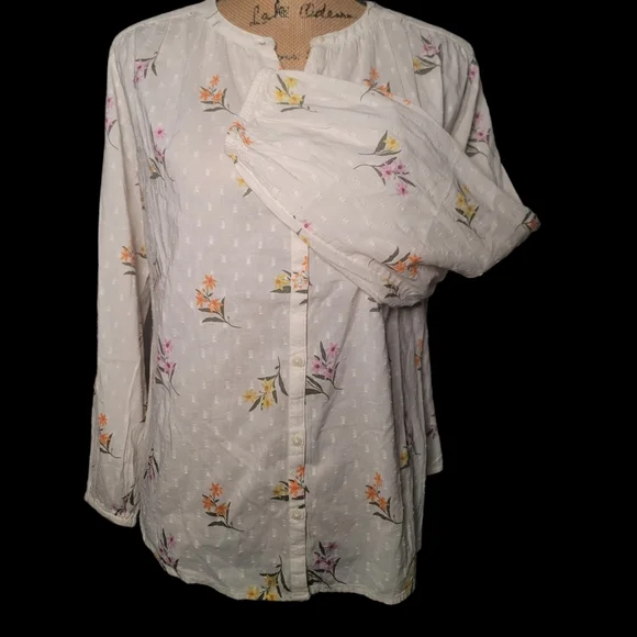 Old navy floral blouse size small - Picture 2 of 5